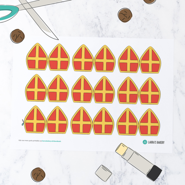 Printable: mijter cupcake toppers