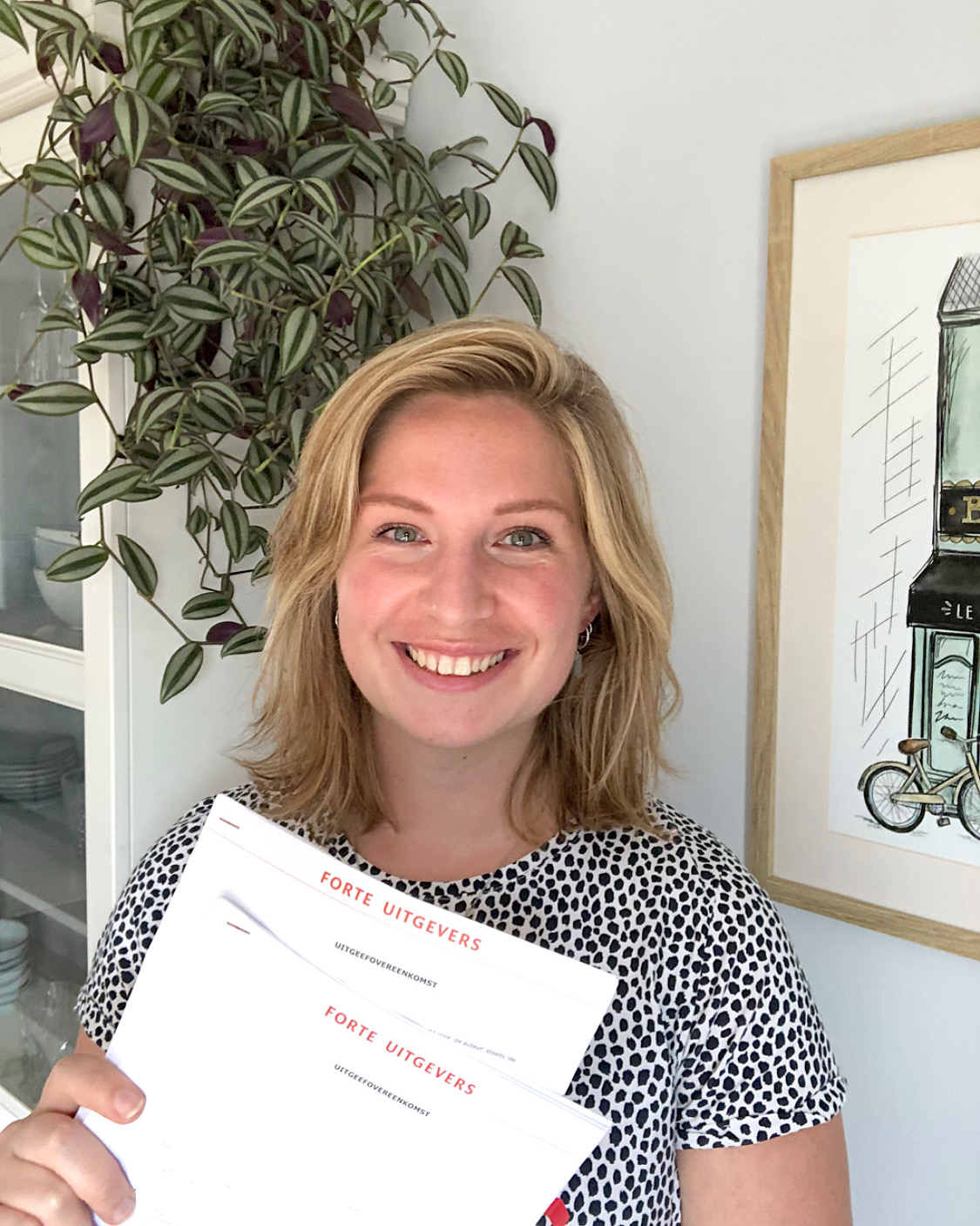 Laura boekcontract