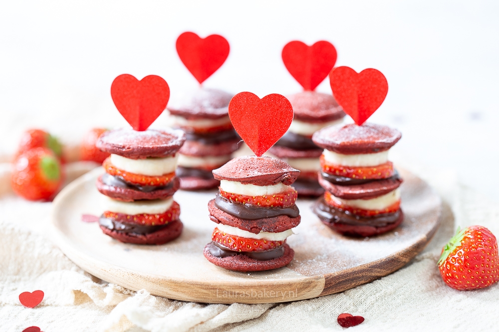 Red velvet poffertjes spiezen LB (3) watermerk