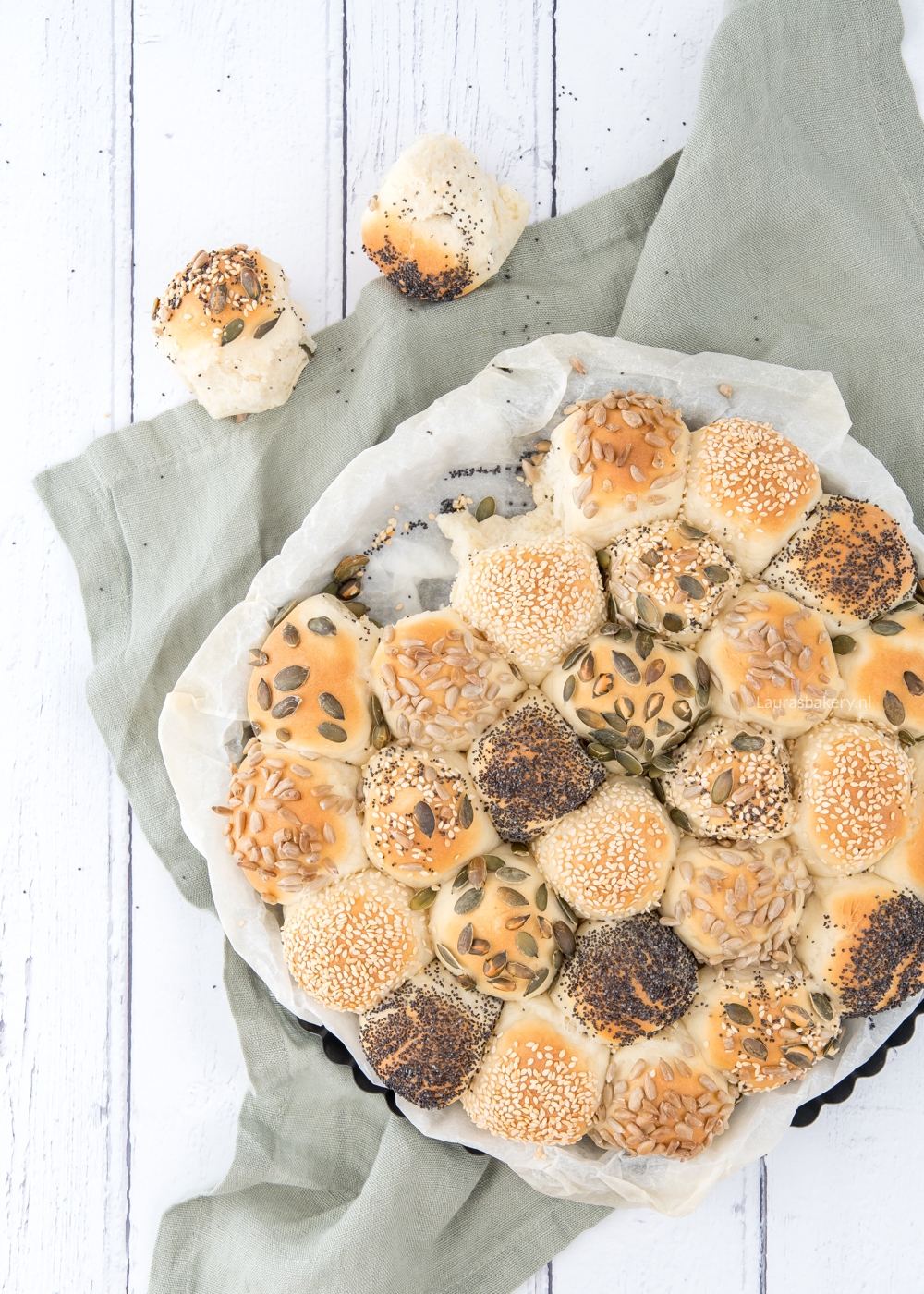 kleine witte bolletjes brood