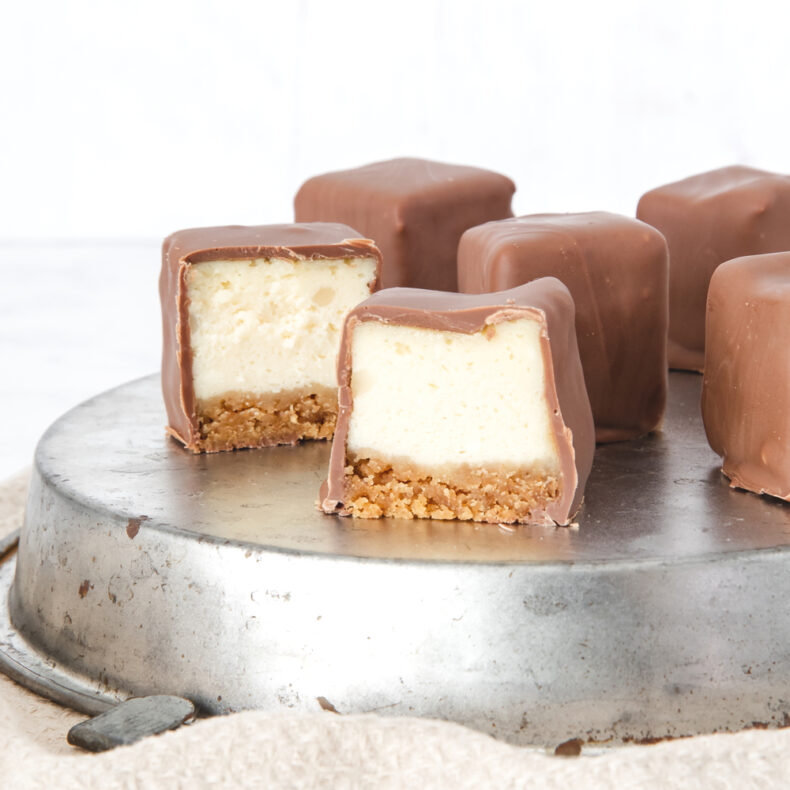 Cheesecake bonbons