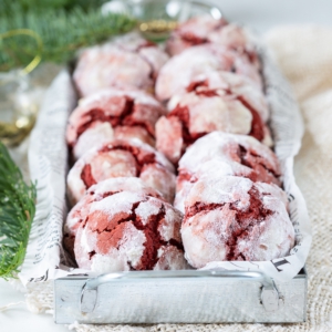 Red velvet crinkle cookies recept