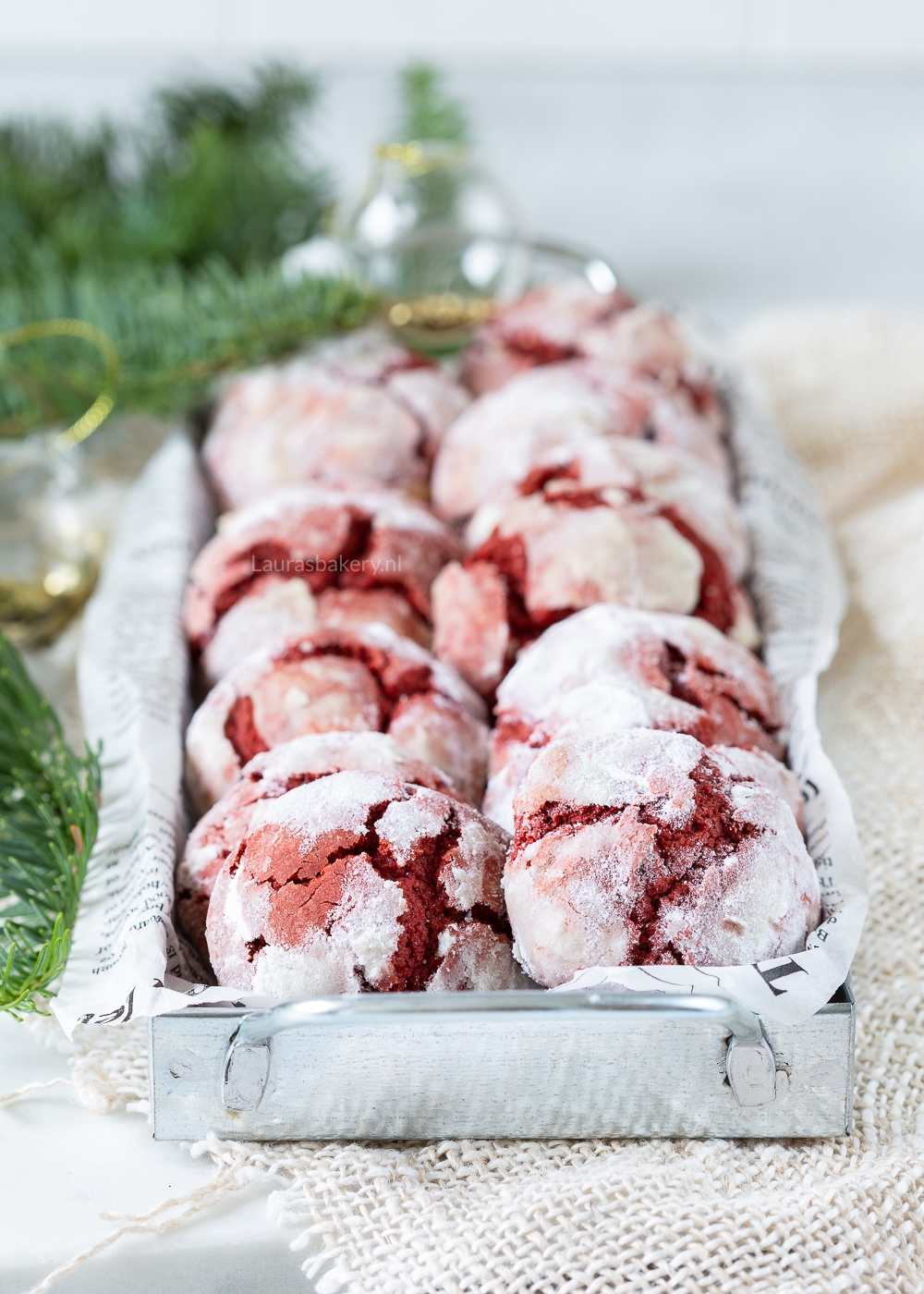 Red velvet crinkle cookies