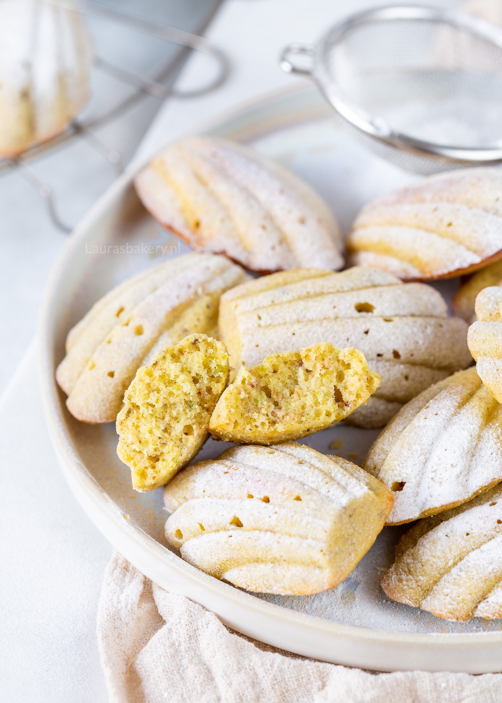Citroen-pistache madeleines