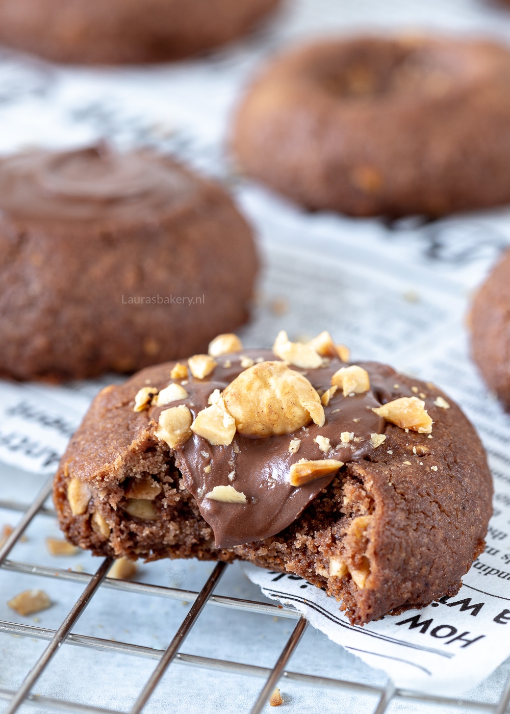 Chocolade-hazelnoot thumbprint cookies