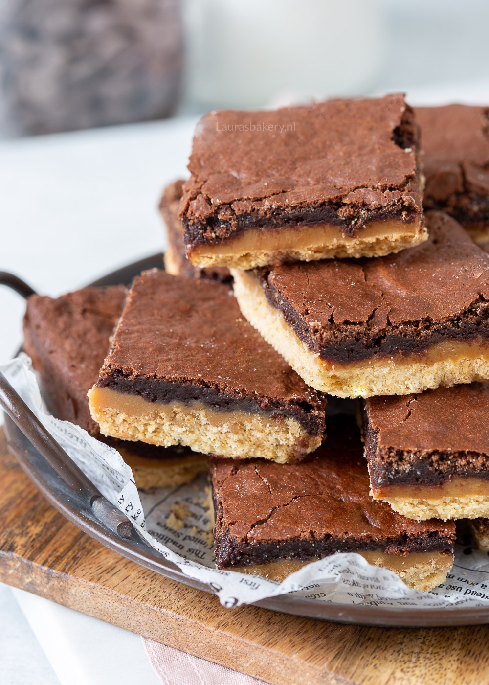 Twix brownies (millionaires shortbread brownies)