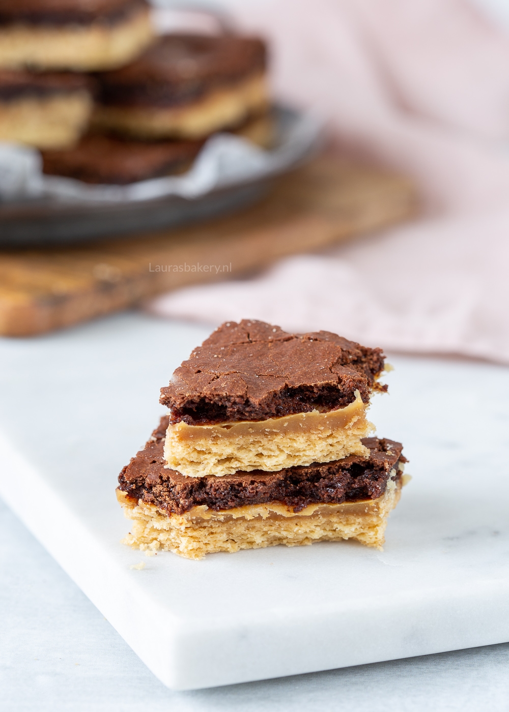 Twix brownies (millionaires shortbread brownies)