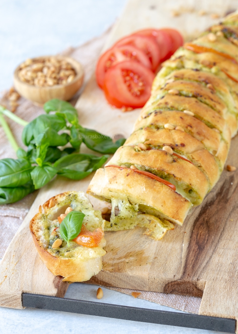 Caprese ciabatta borrelbrood (1)