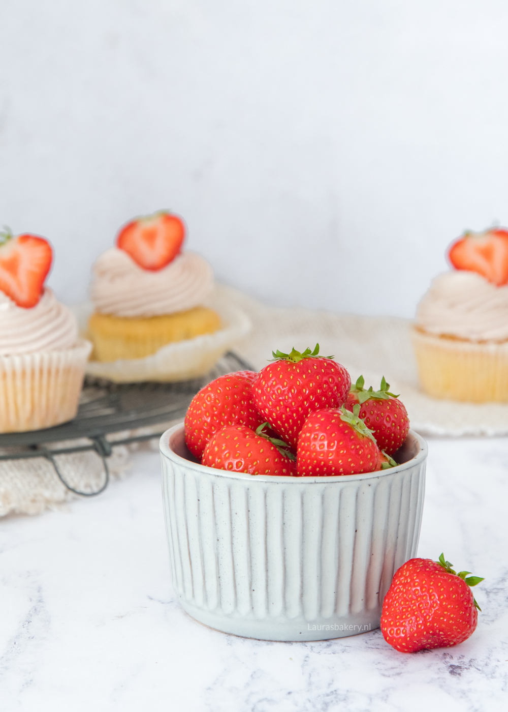Aardbeien cupcakes-3a