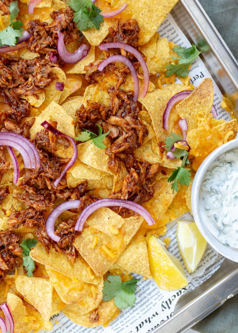 Nacho's uit de oven met BBQ pulled chicken