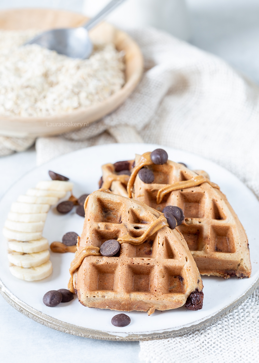 Pindakaas havermout wafels met chocolate chips (1)