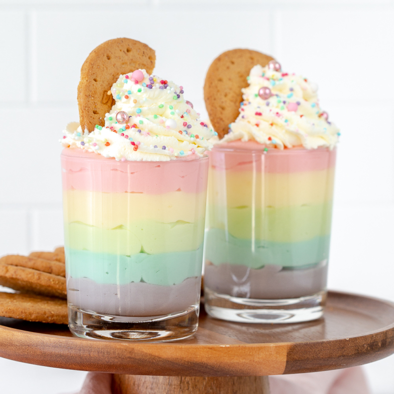 Regenboog pudding toetjes