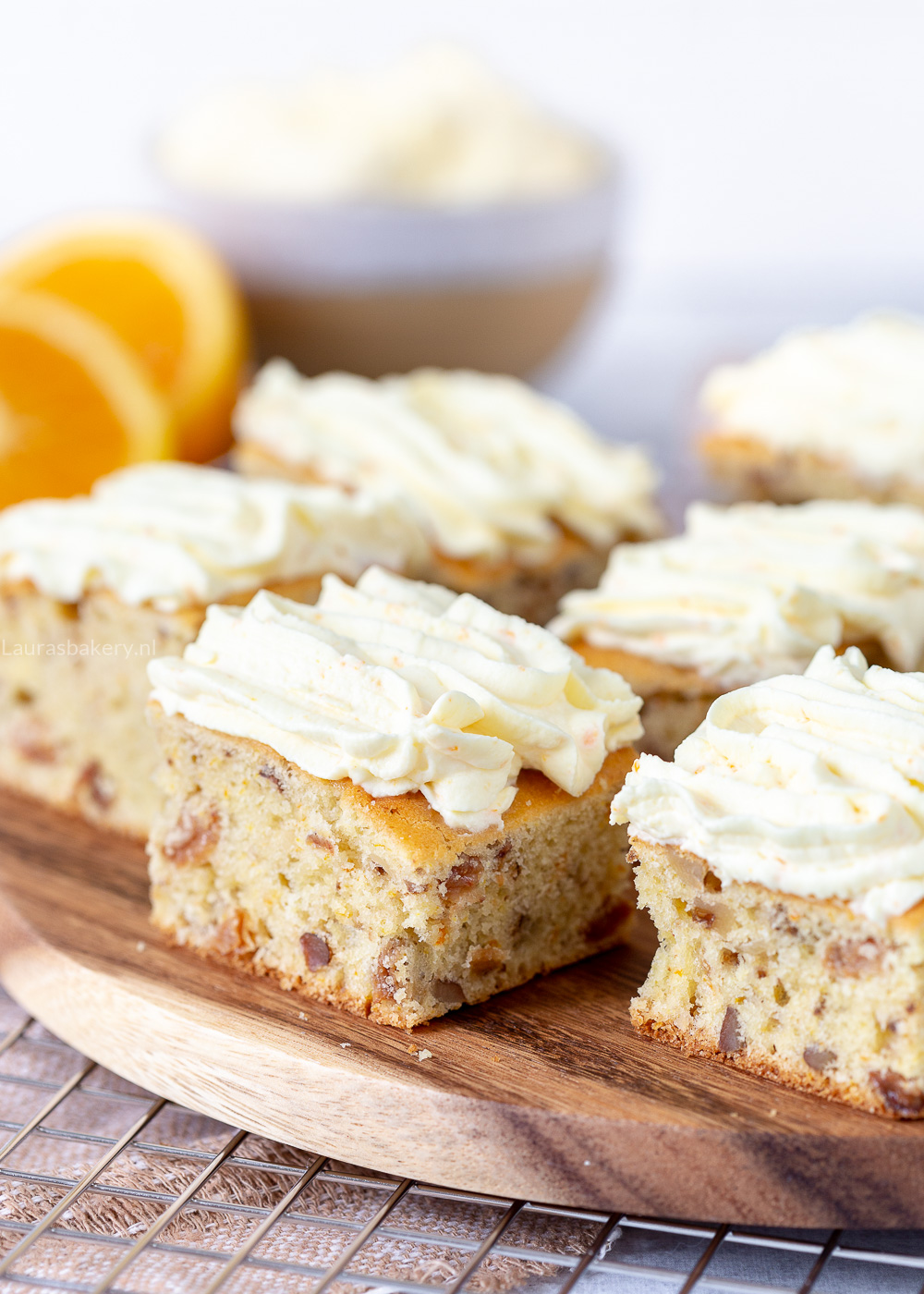 Sinaasappelcake met walnoten