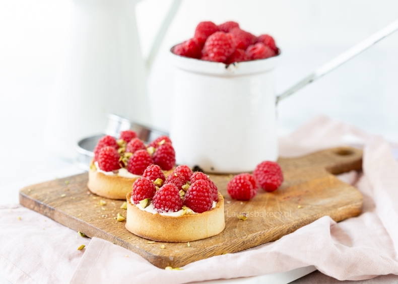 Witte chocolade - citroen tartelettes met frambozen (2)