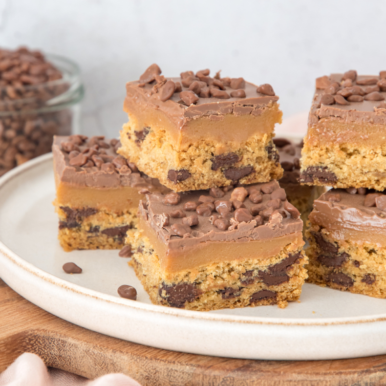 Chocolate chip cookie millionaire's shortbread