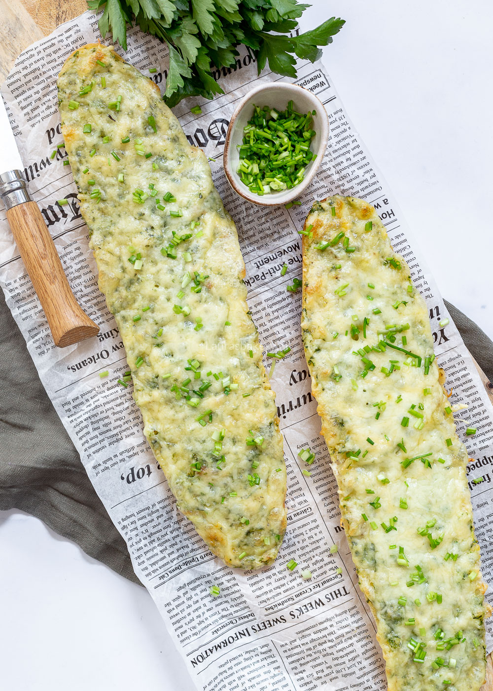 Knoflookbrood maken (met gepofte knoflook!)