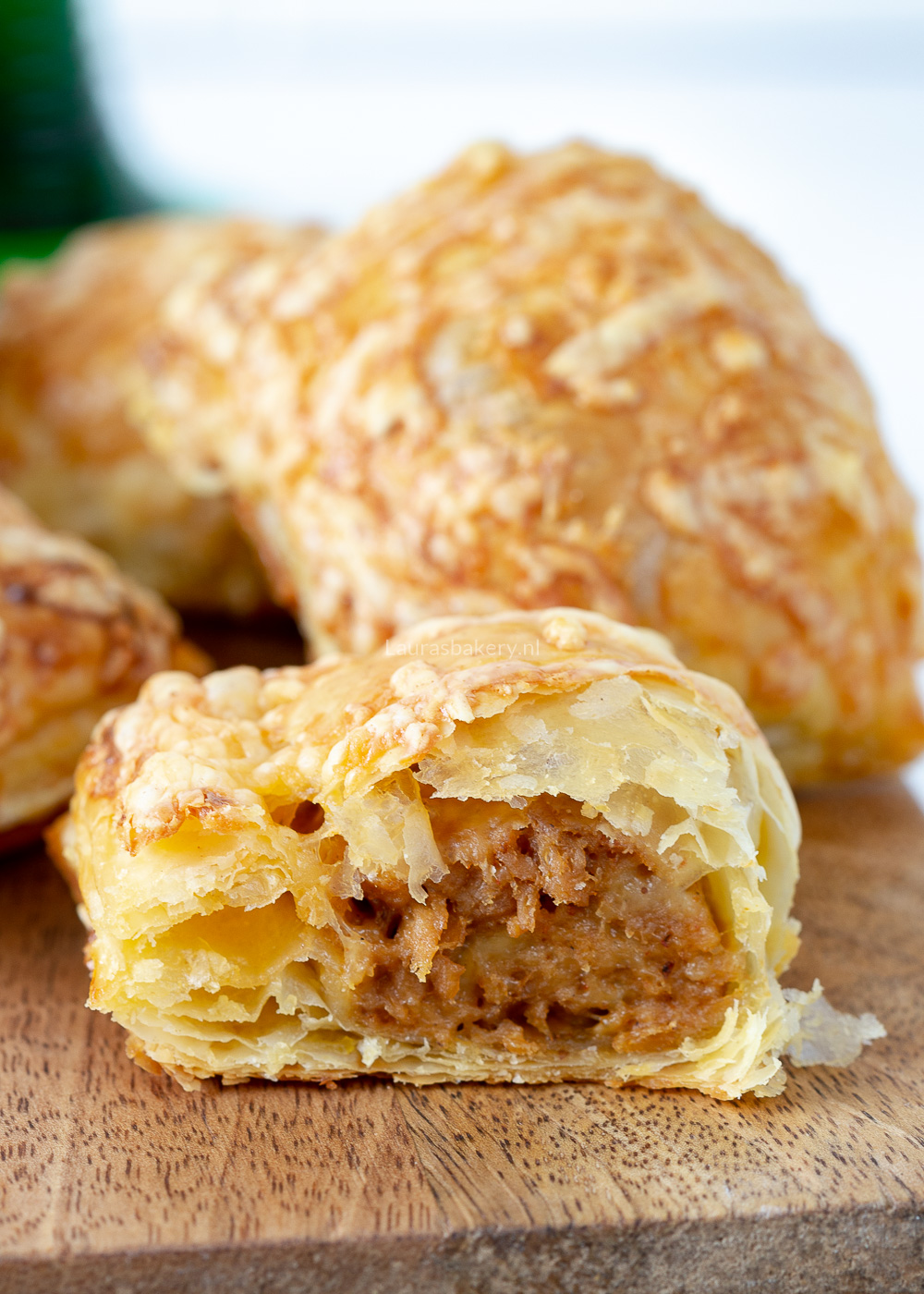 Kleine saucijzenbroodjes maken