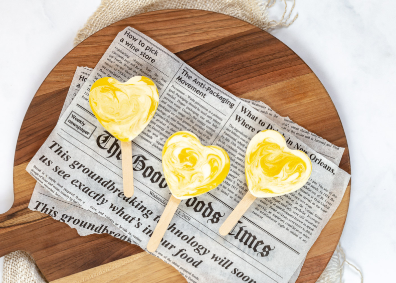 Griekse yoghurt - mango ijsjes in harten ijsjesvorm