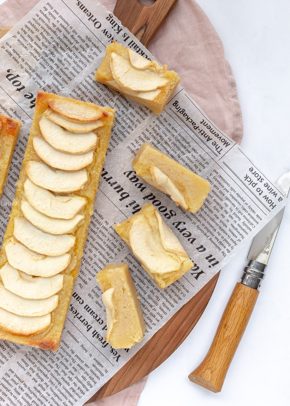 Boterkoek met amandelspijs en appel