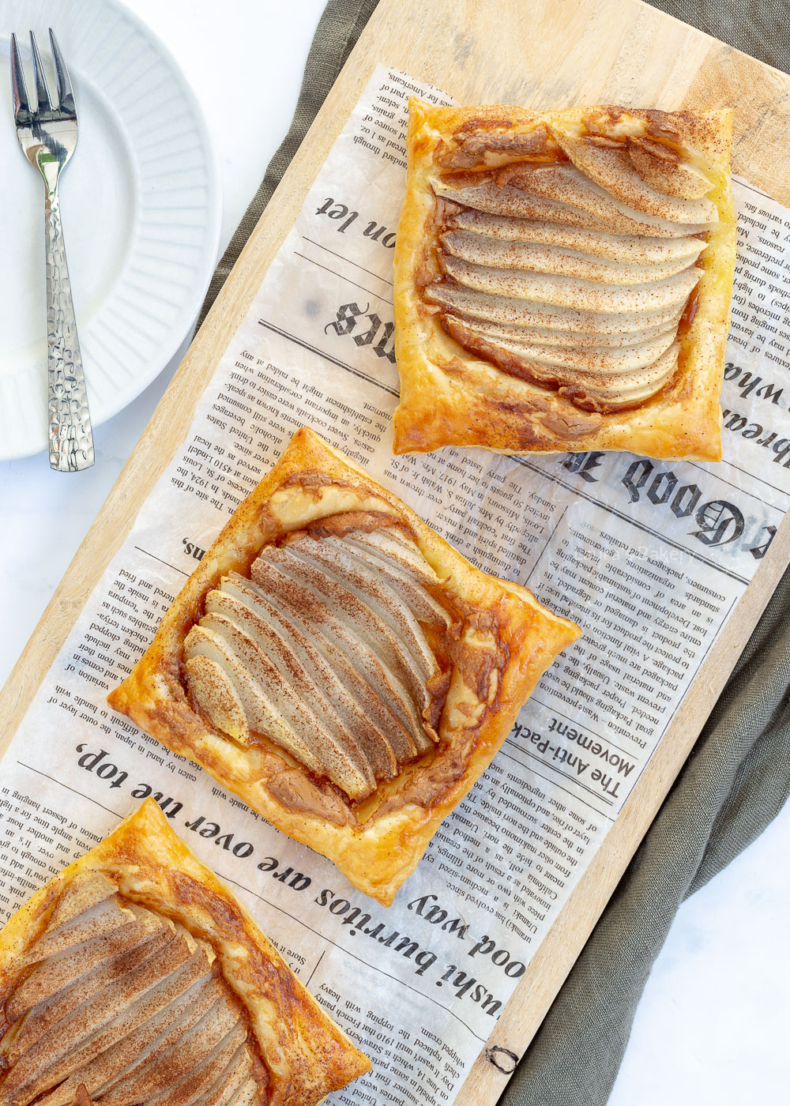 Perentaartjes met bladerdeeg