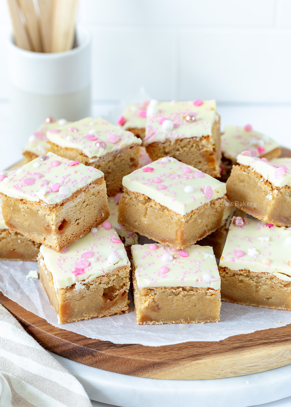 Blondies met karamel maken