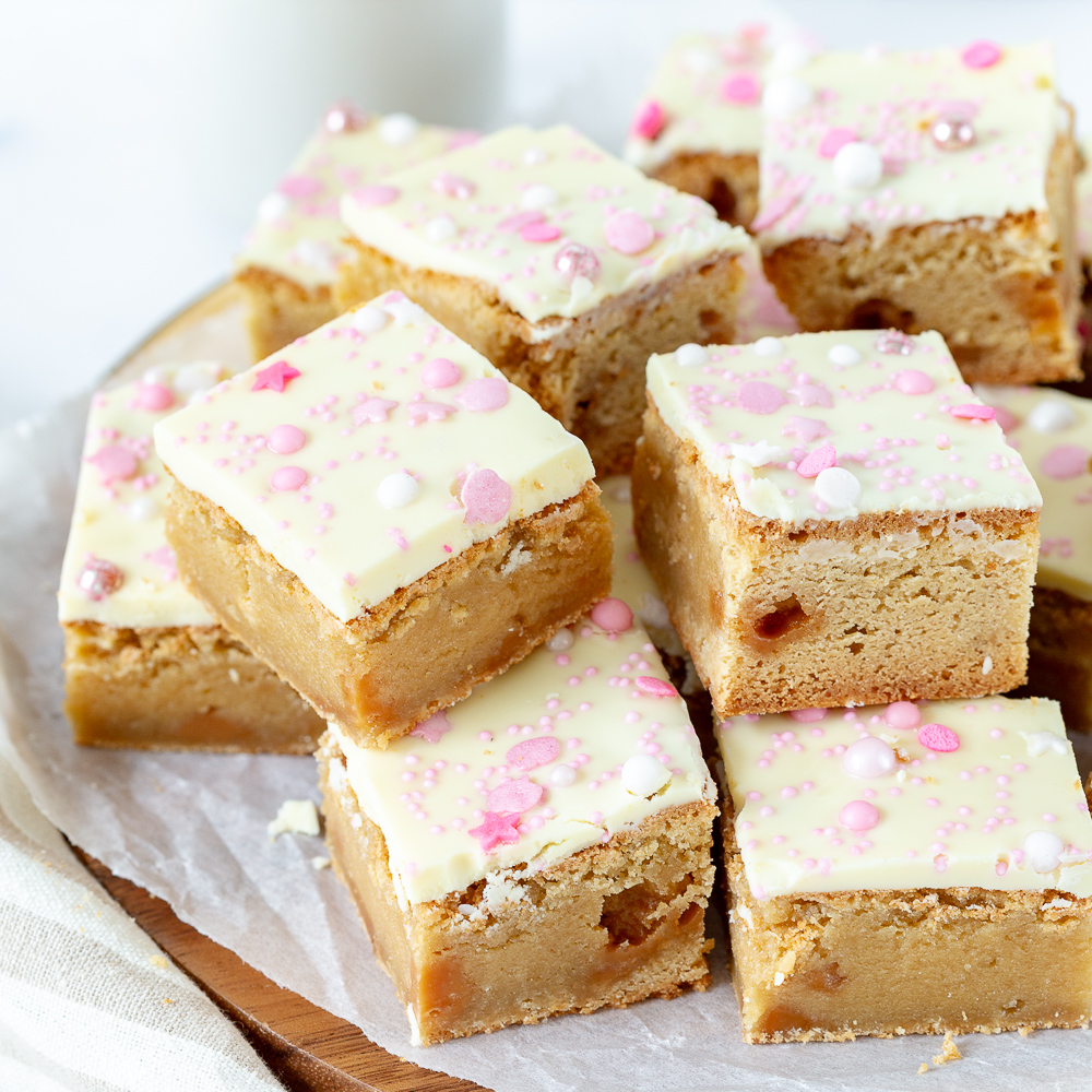Blondies met karamel recept