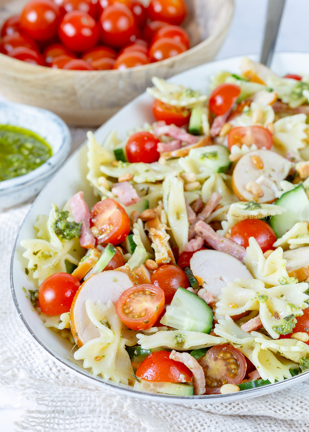 Pastasalade met gerookte kip