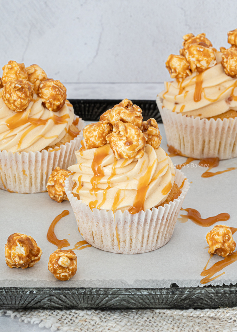 Caramel popcorn cupcakes 5x7 WM-5