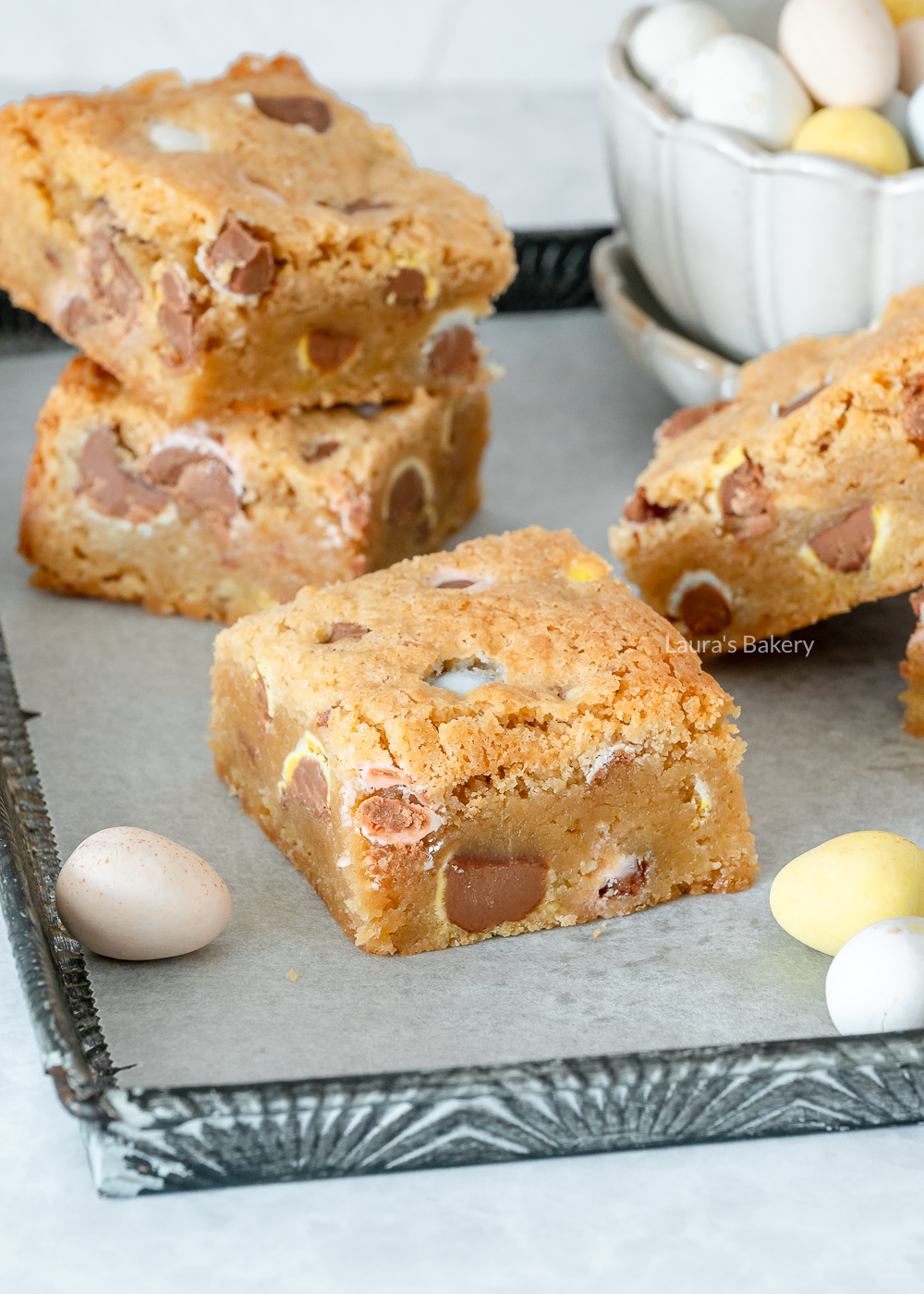 Blondies met paaseitjes