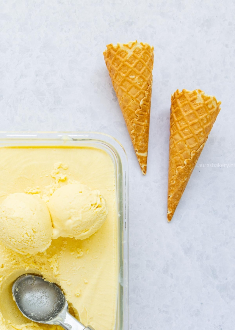 ijshoorntjes ijs met mango