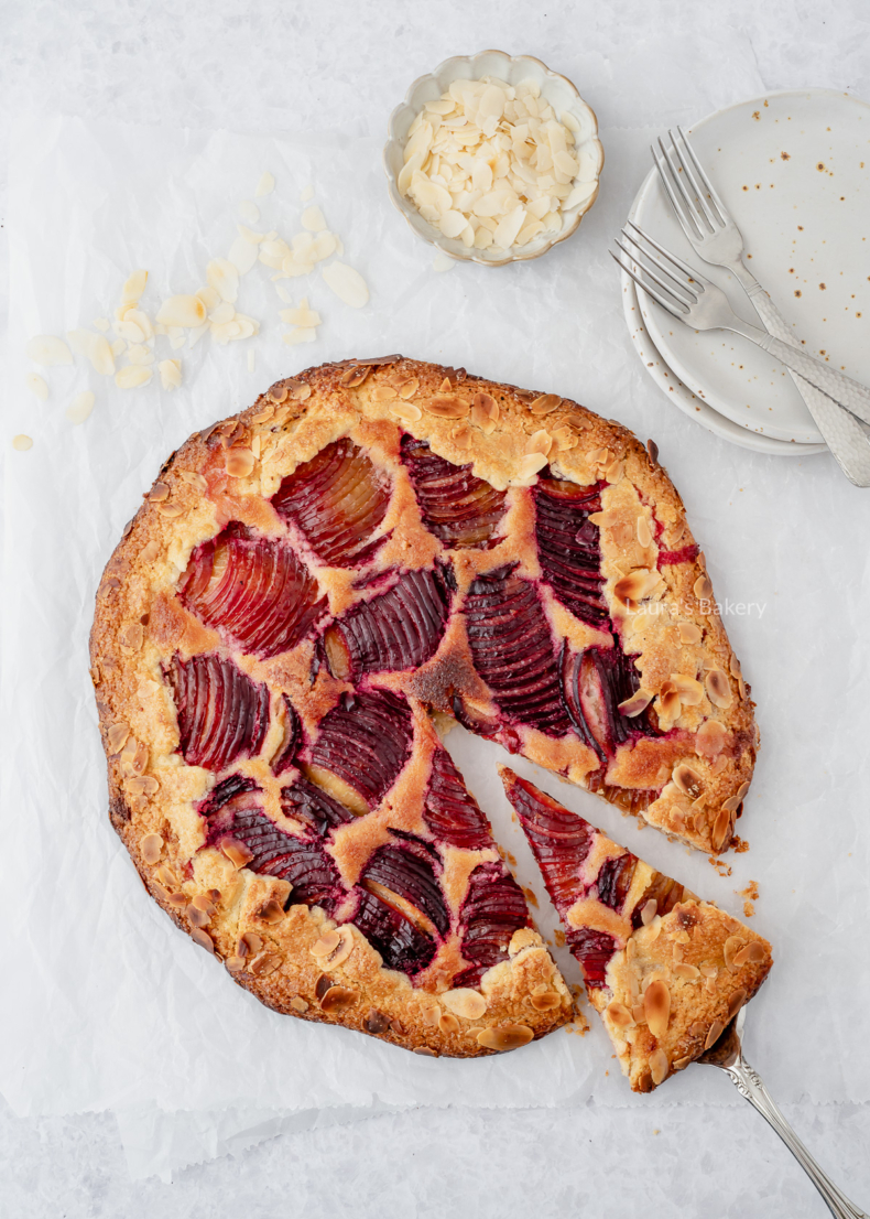 makkelijke pruimentaart met amandel