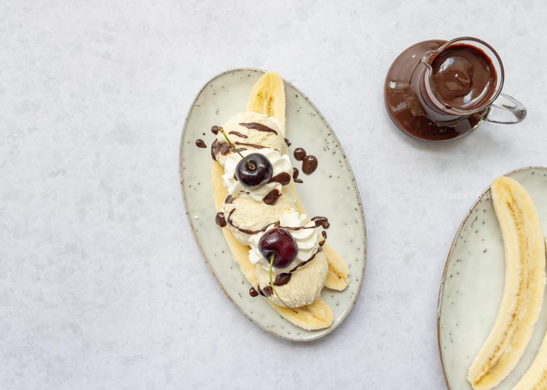 Banana split dessert