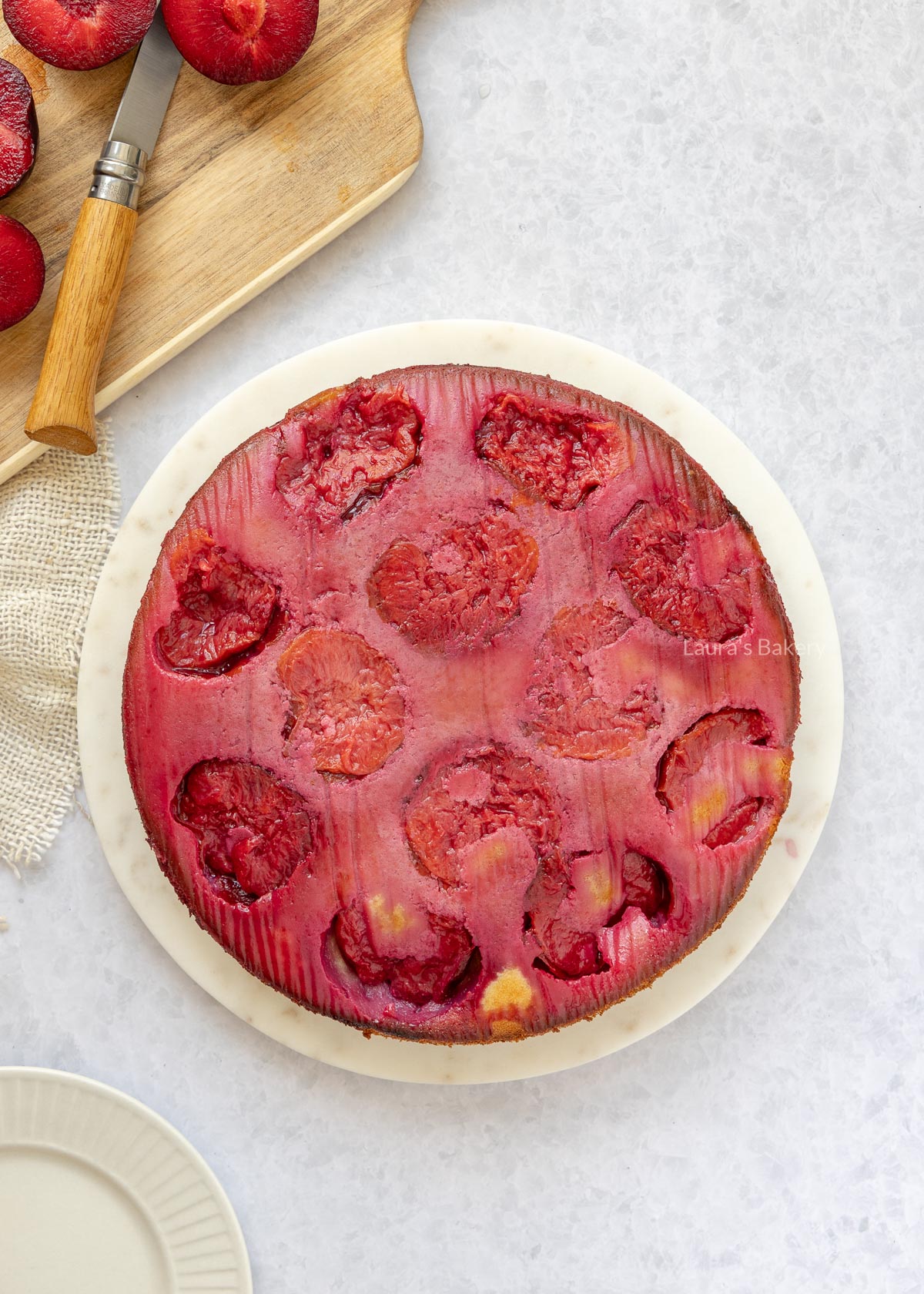 Cake met pruimen maken