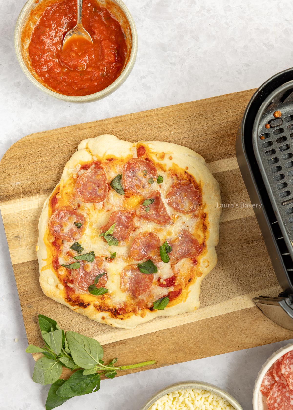 Pepperoni pizza uit de airfryer